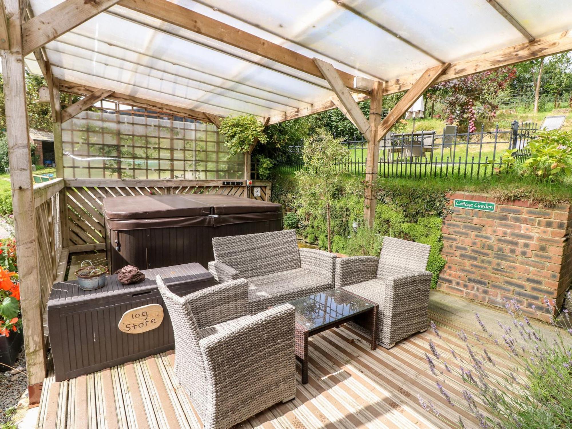 Ffynnonlwyd Cottage Llangynin Екстериор снимка