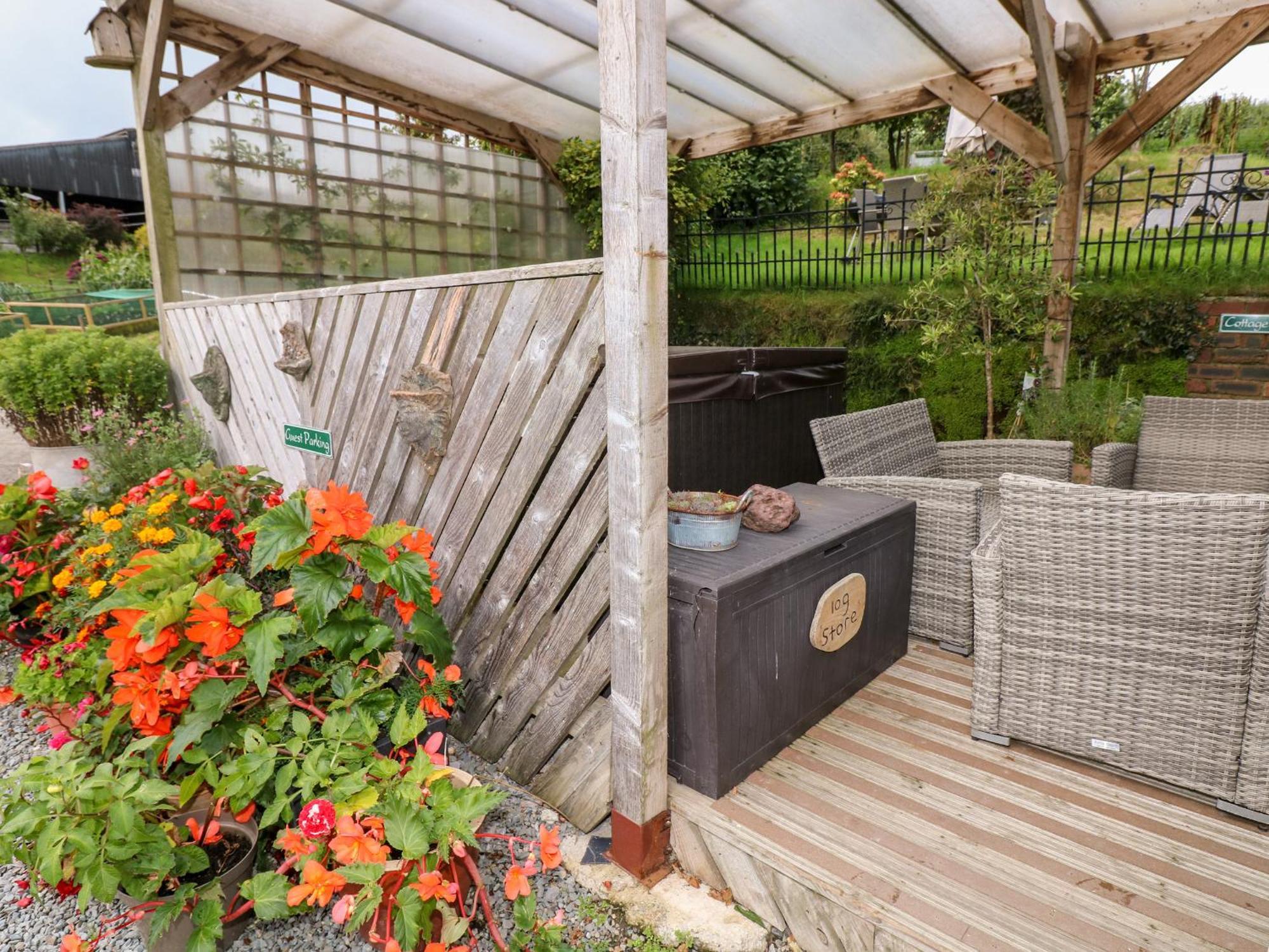 Ffynnonlwyd Cottage Llangynin Екстериор снимка