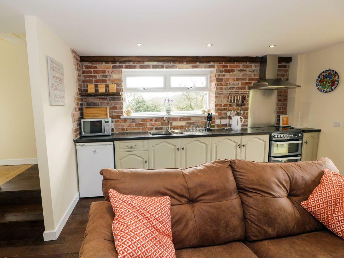 Ffynnonlwyd Cottage Llangynin Екстериор снимка